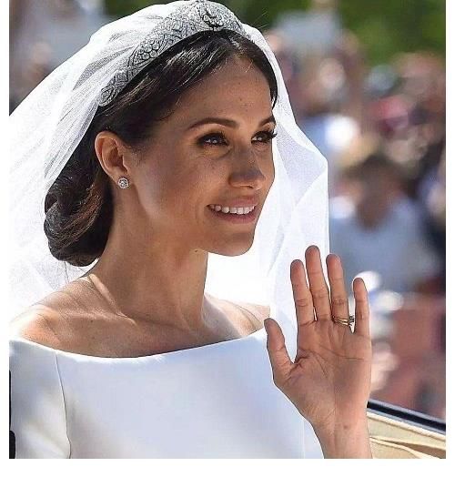 王妃|英国王室王妃和公主出嫁时的王冠