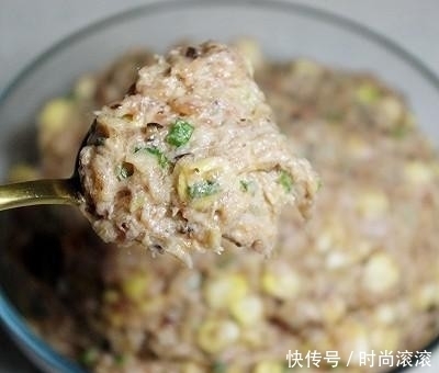 鲜嫩|饺子肉馅这样调,鲜嫩多汁,咬一口流油,美味饺子百吃不厌!