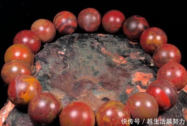 买南红别被乌石打了眼