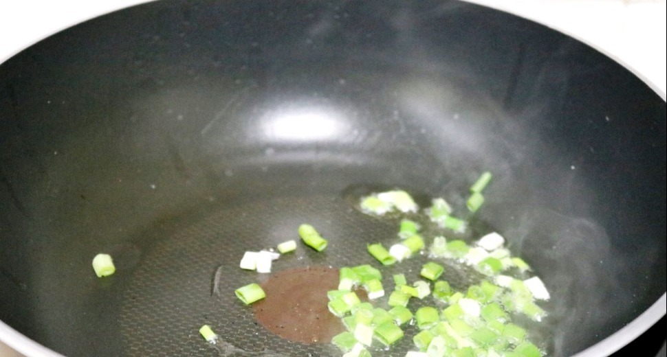 番茄酱|面条这样做，一碗不够吃！懒人也能快手做番茄肥牛浓汤面