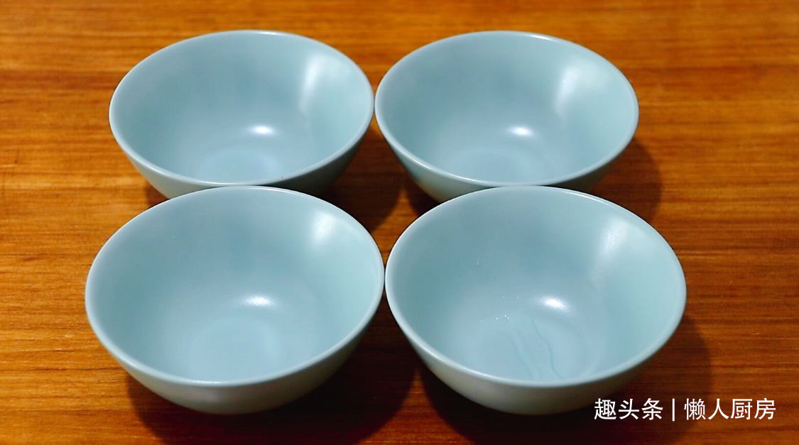 煮荷包蛋的2种做法，切记不要直接下锅煮，教你一招，一个都不散