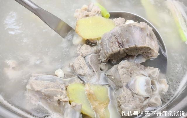 炖羊肉无需太多调料,放“这5样”就够了,汤鲜味美没膻味