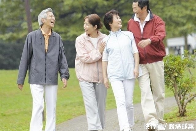 半球|散步也是“长寿药”，每天坚持30分钟，身体或许收获3个好处