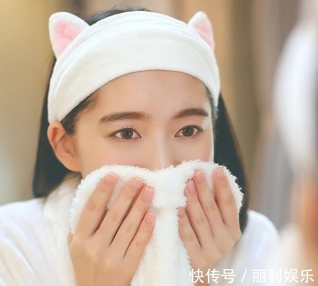 洗脸 女人不管多大,洗脸后要懂得“3不要”,不然再贵的护肤品也白用