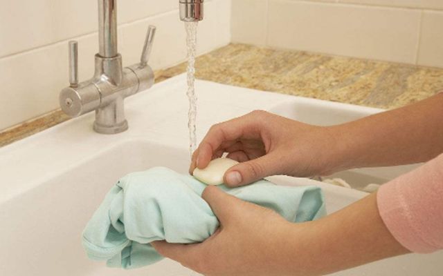 产妇|生完孩子不能碰凉水医生出月子也不行,至少忍到这一时间