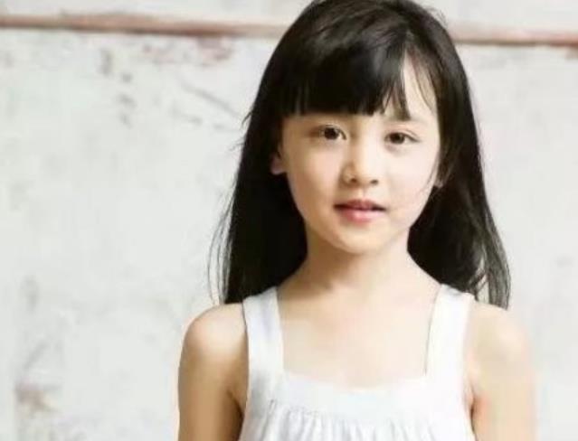 林生斌|再看林生斌朱小贞的全家福,孩子为何跟他一点都不亲,原因很简单