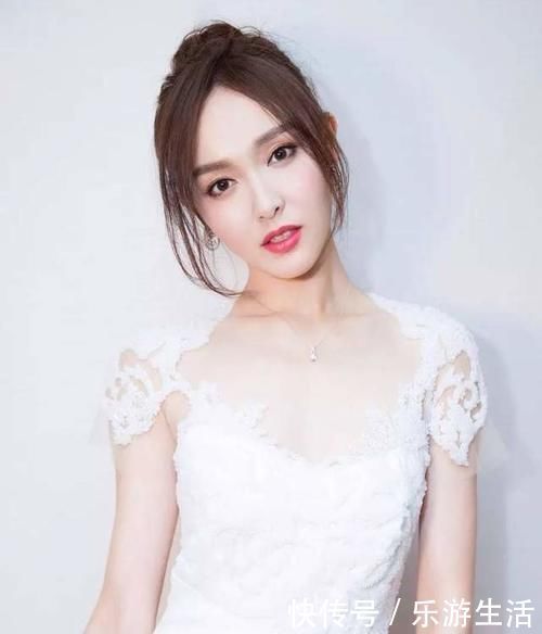 扎了这么多年的丸子头,你真的扎对了吗?这么扎丸子头才好看