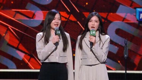 三胞胎|《脫口秀大會》十二強出爐，雙胞胎變三胞胎？