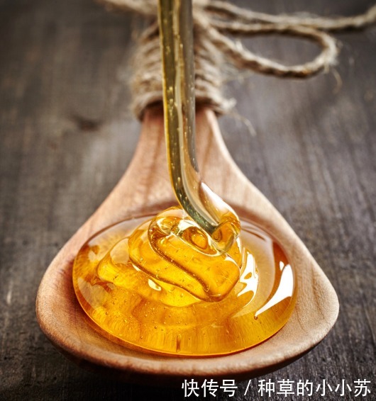 皮肤科|油皮“长期”用皂基洗面奶洗脸真的会烂脸吗?皮肤科主任这样建议