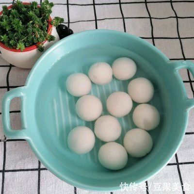  #元宵节美食大赏棒棒汤圆