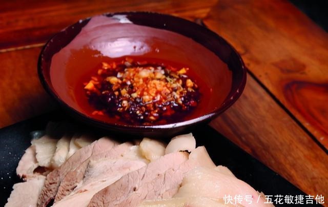 八道凉拌白肉,口感和味道各不相同,等着你来发现,等着你来品尝