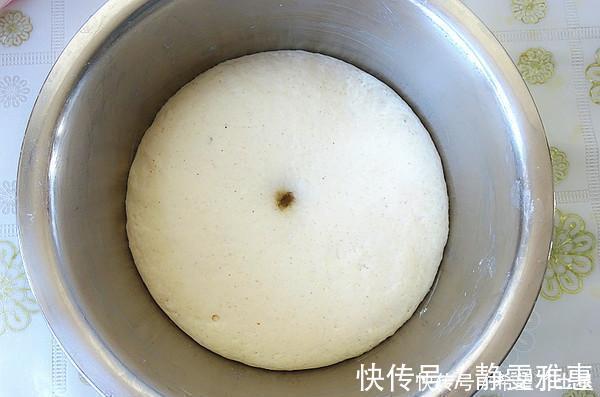 冬天迷上做这饼，掌握2个窍门，暄松香软不吸油，养胃又顶饱！