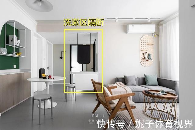 玻璃隔断|户型问题:卫生间门正对玄关客厅,简单点,3套方案不砸墙不移门