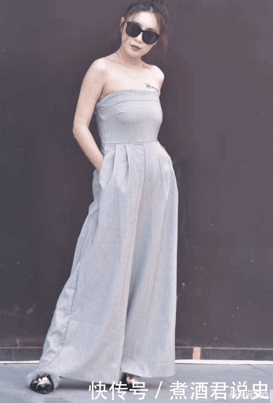 跟“帐篷”一样的连体裤,走路总感觉会不自在,为了时髦靓女真拼