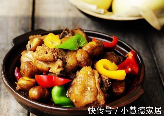 炖鸡肉时，先焯水、直接炖都不对！教你正确做法，鸡肉香嫩特解馋