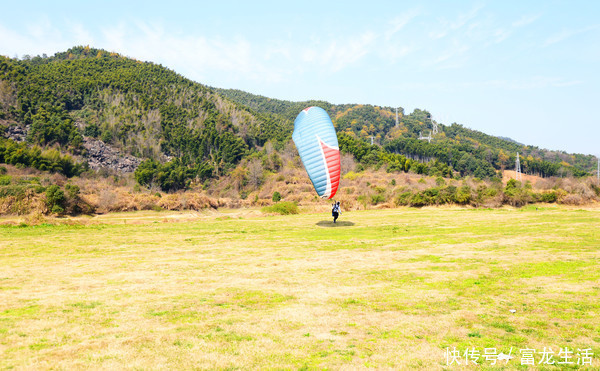 梅岭狮子峰，南昌第一山，怪石奇洞不输黄山，悬崖秋千、滑翔伞、玻璃漂流个个刺激