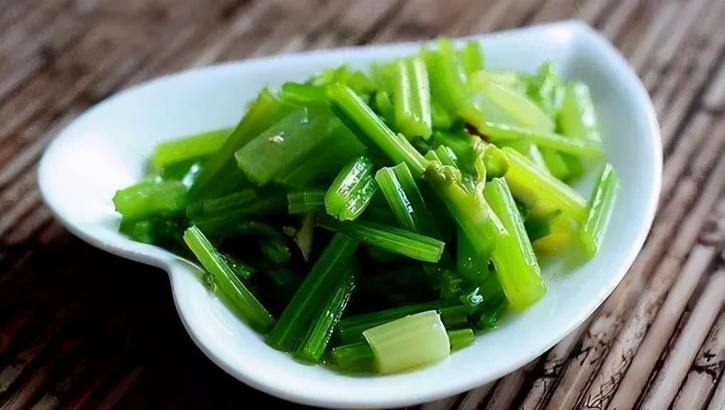 碱性食物|女性不愿老太快,推荐常吃3种食物,滋补身体,好处多多!