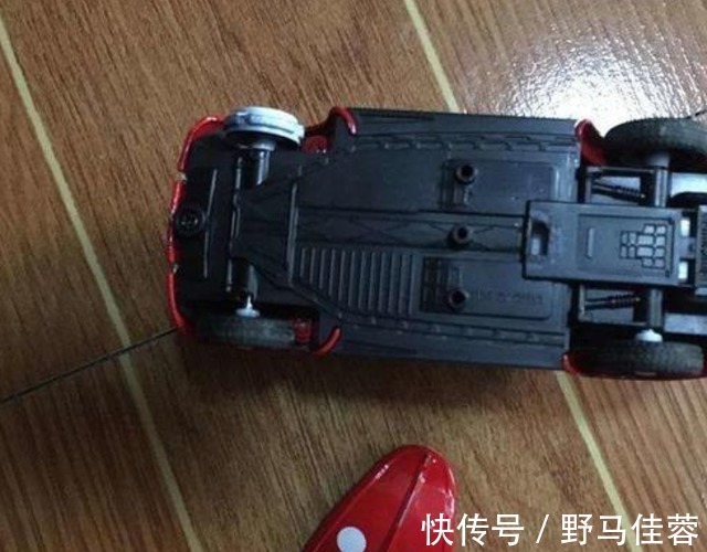 父母|孙子摔坏同学玩具,被要求赔2000元,爷爷的一席话让对方哑口无言