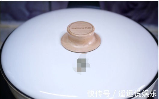 好吃|花卷新做法,简单一做就特好吃,底酥脆上暄软,比蒸着吃香多了