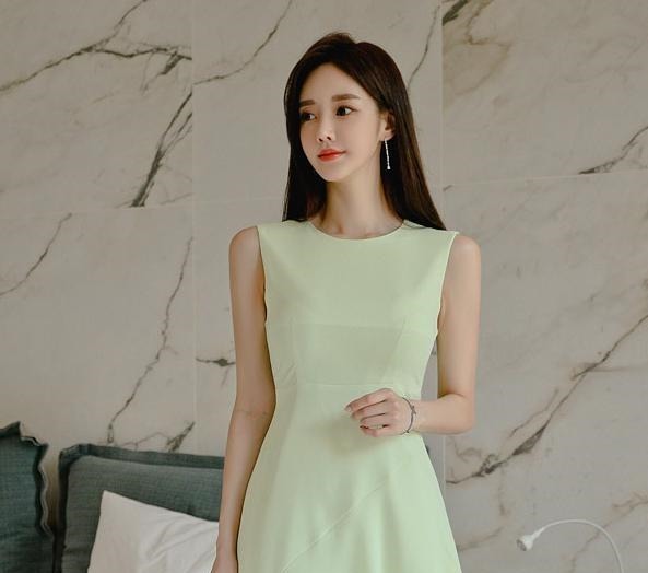 轻盈|孙允珠高清美图姜黄柠檬轻盈雅致仙幻及膝裙