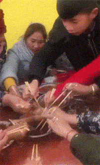 |搞笑GIF:这暴脾气,真是一点都没变啊