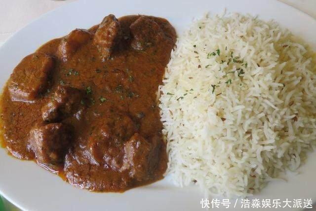 用手抓|印度普通家庭的一日三餐,这些食物,只有印度人才能吃得下吧