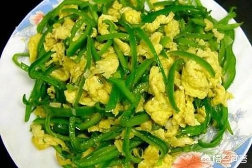 有爱吃炒鸡蛋的,鸡蛋搭配什么蔬菜炒最好吃?炒鸡蛋放调料有什么禁忌?