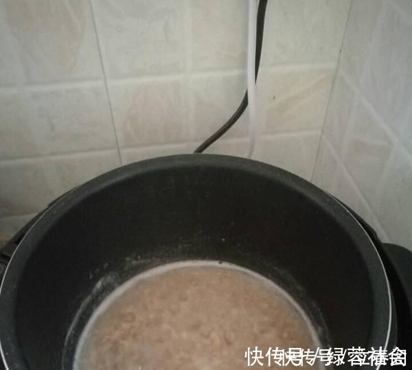 牛奶|“失眠天敌”被发现,睡前吃一点它,安神助眠,一觉睡到大天亮