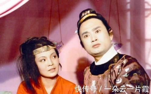 宝蟾$《红楼梦》:泼辣跋扈的宝蟾,是如何赢得夏金桂的信任的?