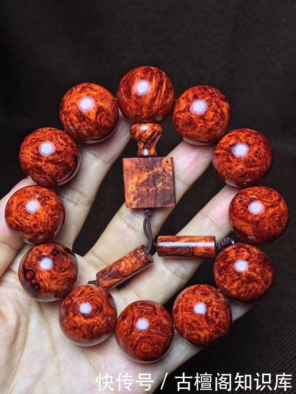 小叶|刚入坑 小叶紫檀 各种花纹如何选择?