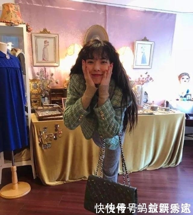 刘海|这5款发型显得脸小,变精致小脸美女,第2款是男生们的最爱