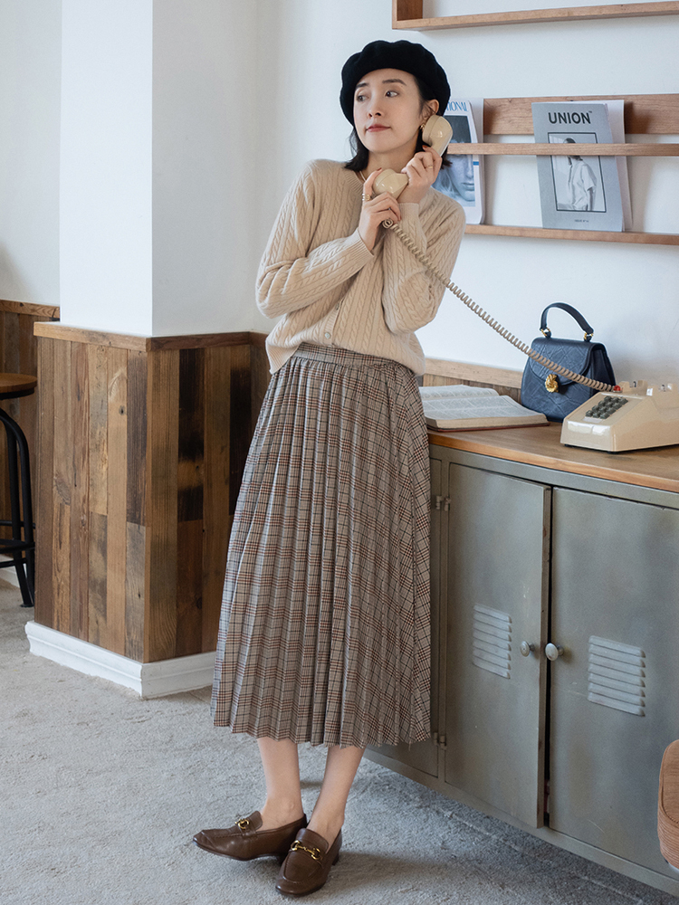 女人味|秋冬,高级感穿搭指南,针织衫搭配半身裙,温柔知性更具女人味!