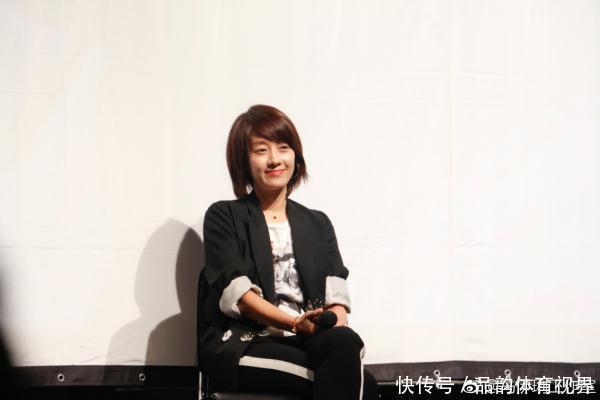 干练 马伊琍终于换发型了!一款摩卡波波头减龄十岁不止,看了也想剪