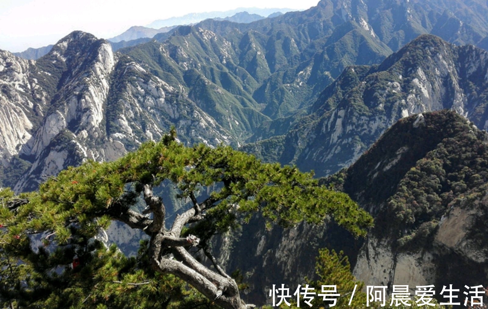 华山景区|外地游客游玩陕西华山后的感受：门票上百元，价格不低！