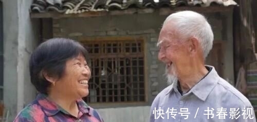 四川老夫妇靠做川菜收获400万粉丝，爷爷：她靠一碗凉面“骗”住我