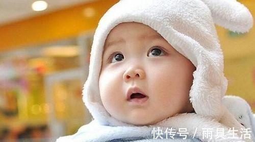 喂养|为什么宝宝吃奶粉,会比吃母乳长得更壮呢?看完就知道原因在哪里