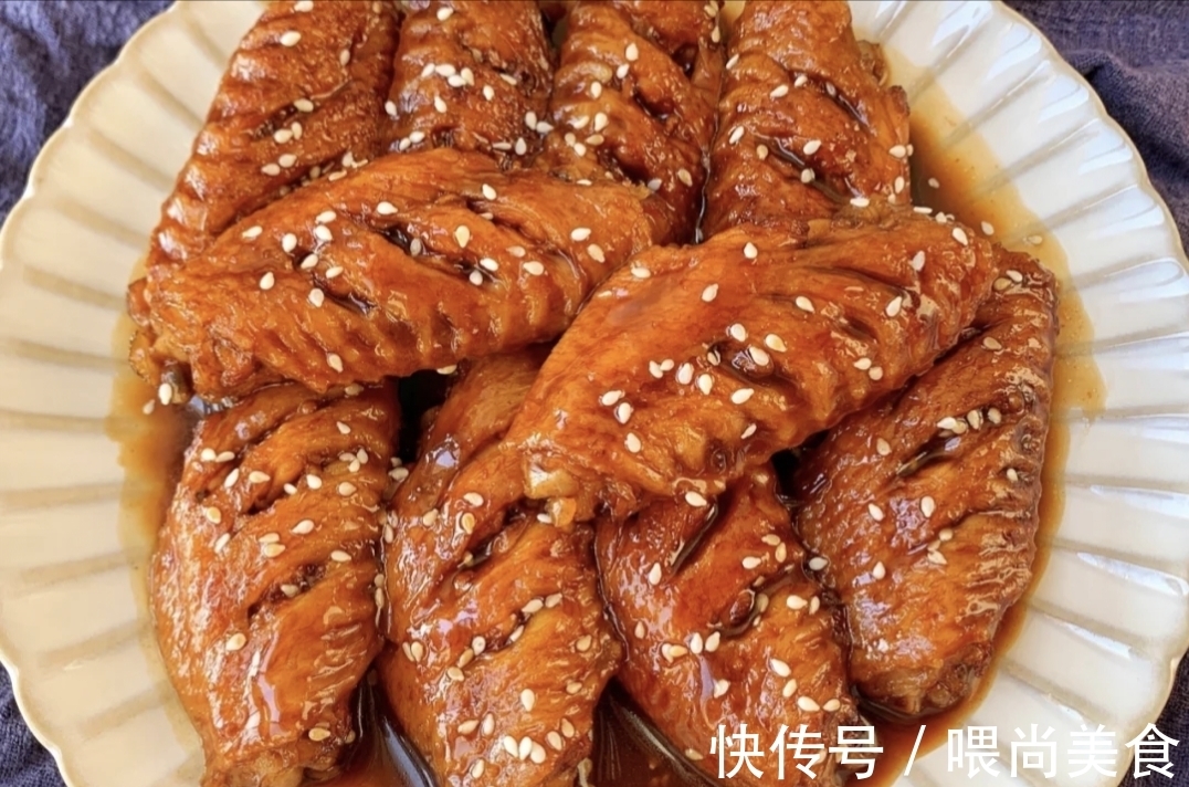 火腿鸡蛋饼|分享几道特色小吃在家就能做，做法很简单，赶快动手做一道吧！