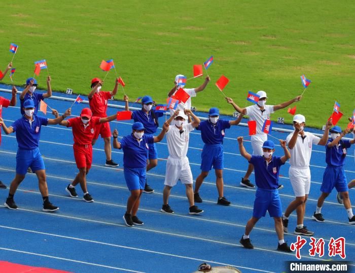 启用|柬埔寨国家体育场举办启用仪式文艺表演