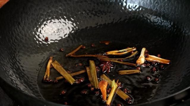 黄瓜|酒店里拍黄瓜为什么那么香，原来大厨的诀窍在这里，脆爽又入味