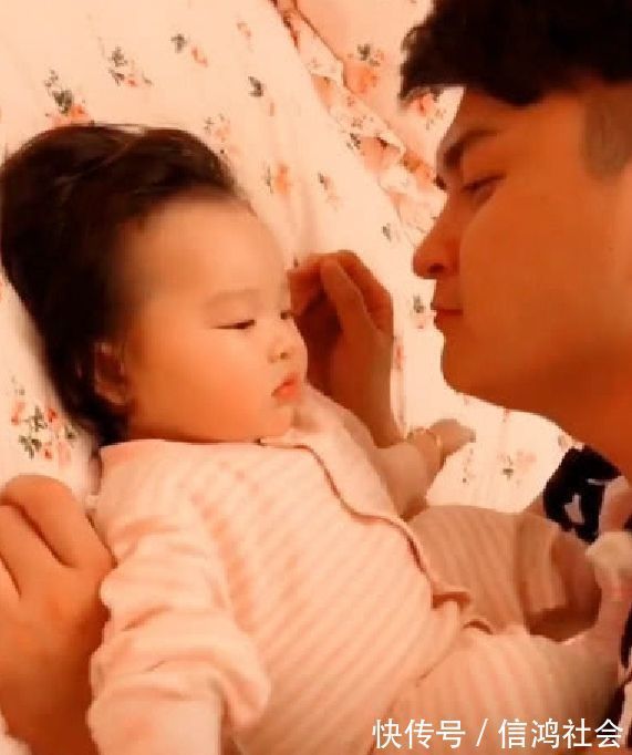 小眼神|“最深情奶爸”火了,满眼宠爱向宝宝索吻,却被女儿一脸嫌弃推开