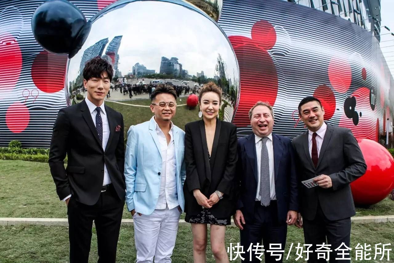马云|从兄弟马云手里赚走177亿，年近60妻子仅38岁，曾以10亿买下金矿