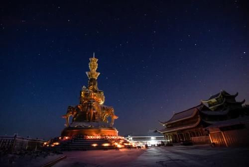 【新闻纪实】津门网李豫龙:峨眉“冬韵”