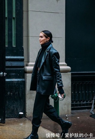 穿搭|别老惦记着阔腿裤了!今年秋天是束脚裤的天下,舒适又显腿长