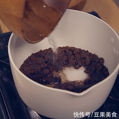 水煮汤圆|汤圆的创意吃法！吃腻了水煮汤圆？快来试试黑糖汤圆和爆浆汤圆