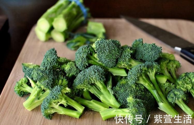 好处|女性担心老太快，要坚持吃3种食物，补充营养，好处多多！