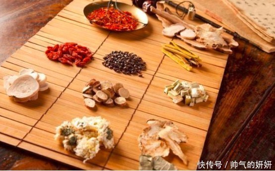 甜,口臭跟脾胃有关,中药养胃方,让胃更健康