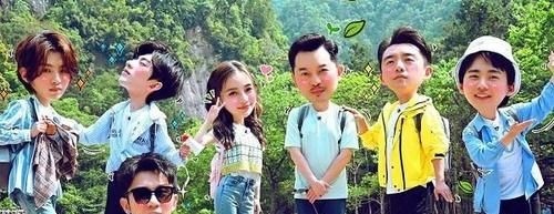 有种“团结”叫跑男成员都穿牛仔裤,就不告诉吉克隽逸,就是玩儿