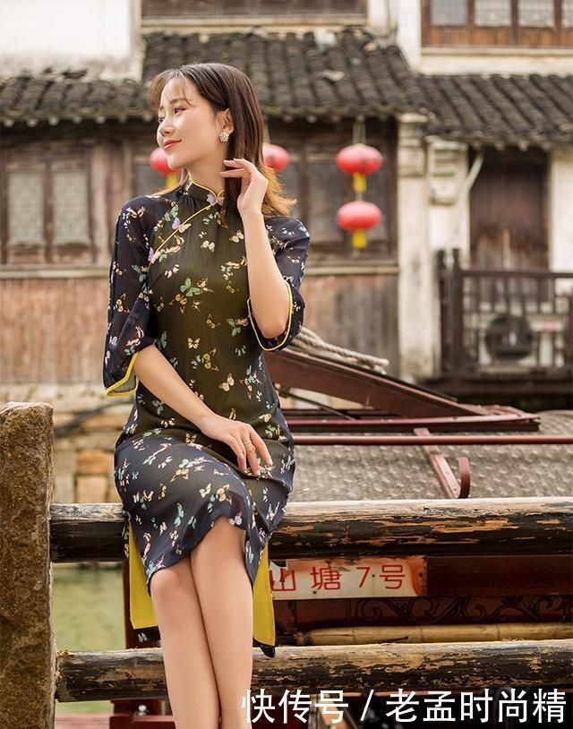 曾被你嫌“老气”的旗袍, 如今却美到出圈, 时髦又优雅