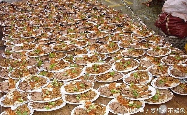 难得一见的乡村酒席,场面震撼