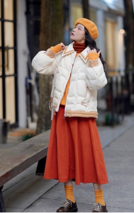 半身裙|小个子女生的冬季穿搭,羽绒服搭配半身裙显高显瘦,青春感满分!